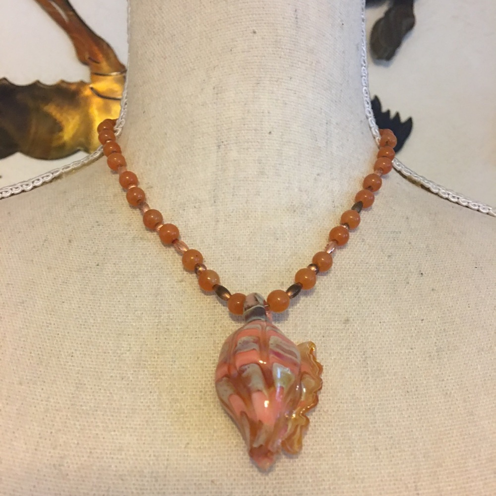 Vintage glass shell pendant peach jade necklace